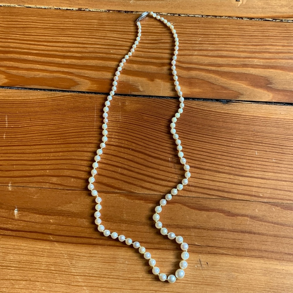 String of fresh water pearls